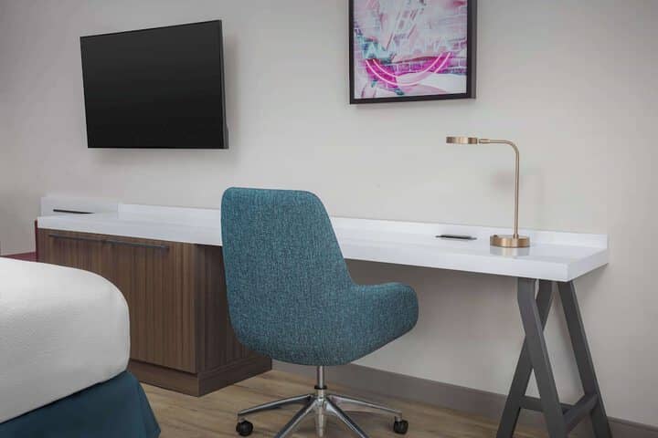Room 12 of 41